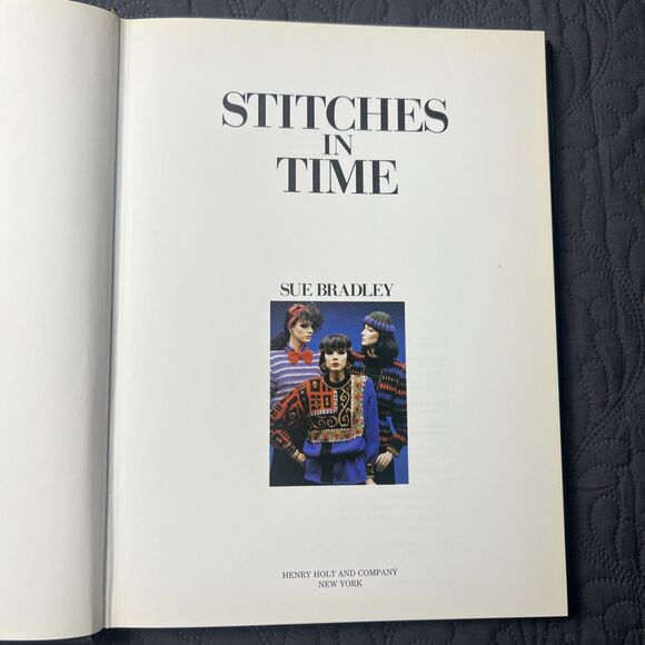 Stitches in Time: Over 70 historically-inspired knit by Bradley, Sue HB FPT 1986 - Picture 9 of 16